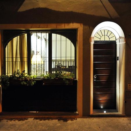 Bed and Breakfast Opera 11 R&B Parma Esterno foto